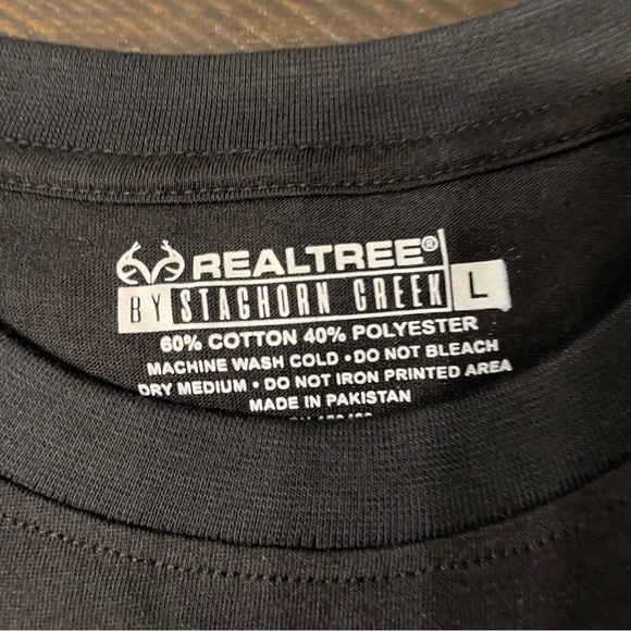 Realtree Short‎ Sleeve Tee - Picture 3 of 4